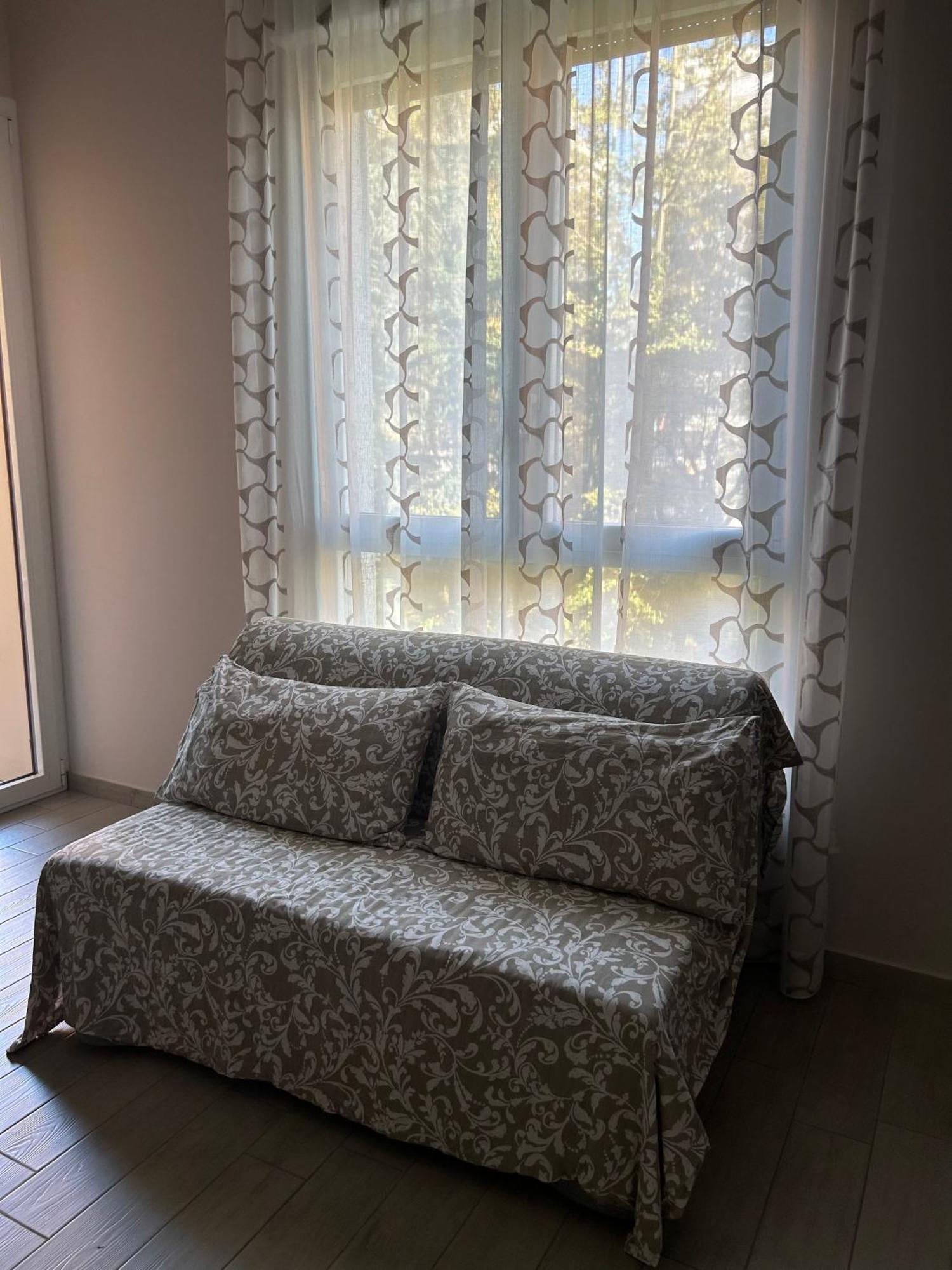 Appartamento Veronica, Per Lavoro E Relax Corsico Exterior photo